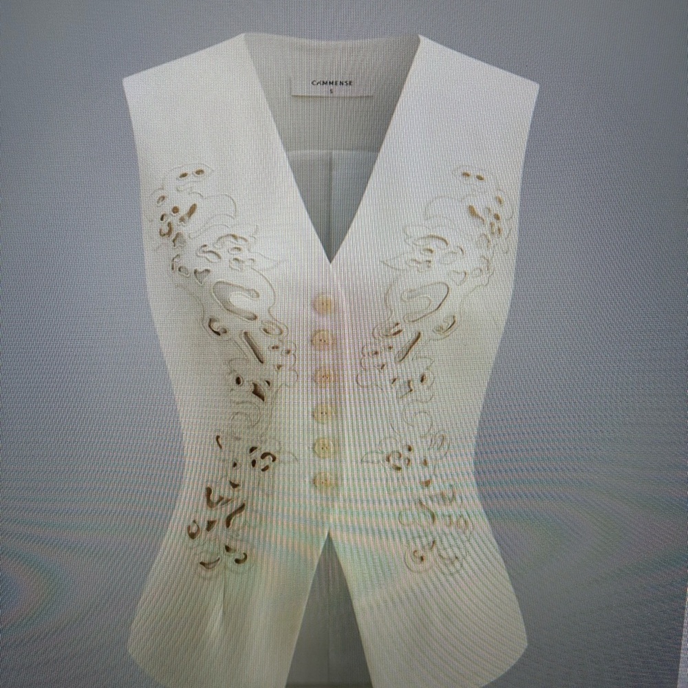 Commense Embroidered Ivory Button Detail Vest Size Large NWT